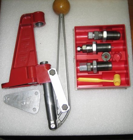 vendido cerrar dies 44-40 .
Los dies sin husar, la prensa poco.
Precio: 75€ - Gastos envio fuera de Zaragoza: 00