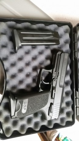 Hola! Vendo mi HK por no darle uso, el arma se encuentra en Madrid. La vendo con su maletin original y 00