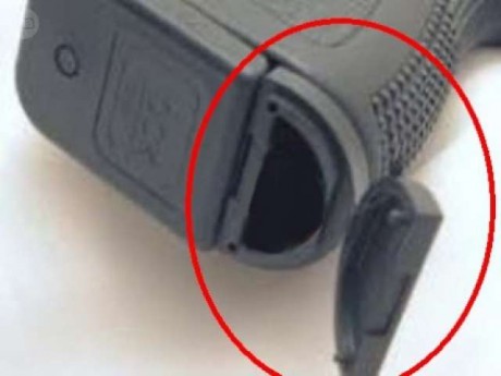 Buenas tardes.

 Busco La Tapa que se adapta a la Empuñadura de la Pistola Glock 19 3ª Generación . 

El 02