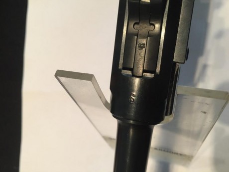 Vendo una escasa Luger Krieghoff en 9 parabellum de 1936 en un estado inmejorable con las rarisimas cachas 42