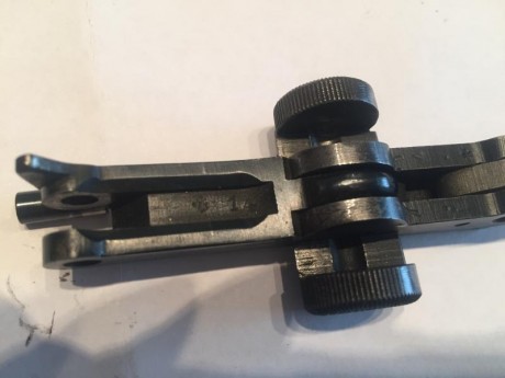 Vendo una escasa Luger Krieghoff en 9 parabellum de 1936 en un estado inmejorable con las rarisimas cachas 62