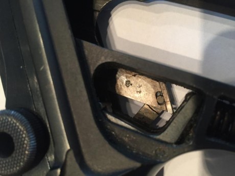 Vendo una escasa Luger Krieghoff en 9 parabellum de 1936 en un estado inmejorable con las rarisimas cachas 72