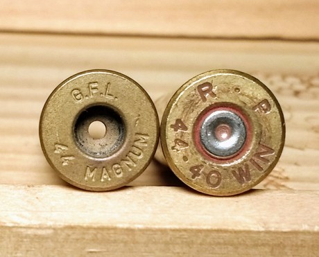 Hola, estoy buscando unos dies para recalibrar las vainas de una carabina tigre en calibre 44 - 40, si 31