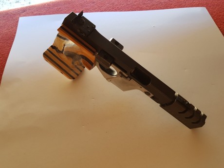 Pues eso se vende walter gps expert calibre 32 muy bien cuidada con cacha laminada2 cargadores precio 02