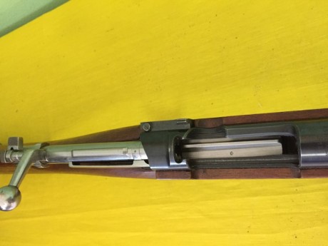 Un compañero del club vende este Mauser sueco M-38 ( corto ) , cal. 61,5x5,5
Fabricado por husqvarna año 00