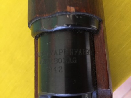 Un compañero del club vende este Mauser sueco M-38 ( corto ) , cal. 61,5x5,5
Fabricado por husqvarna año 10