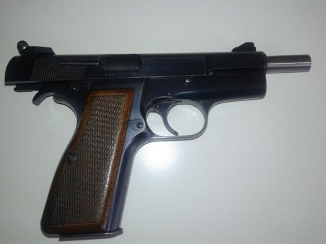 Pongo a la venta esta pistola Browning HP-35, fabricada en los 70.
El precio es de 250 €, y gastos de 00