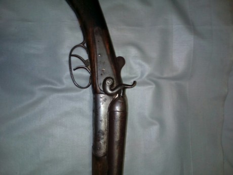 Se vende Escopeta de Perrillos antigua, ideal para coleccionistas. Precio 275 Euros. 00