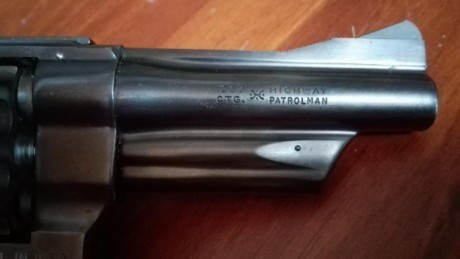 Se vende  Revólver Smith & Wesson HIGHWAY PATROLMAN (Mod.28),Calibre 357 magnun , 38 especial.Impecable 02
