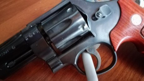 Se vende  Revólver Smith & Wesson HIGHWAY PATROLMAN (Mod.28),Calibre 357 magnun , 38 especial.Impecable 10