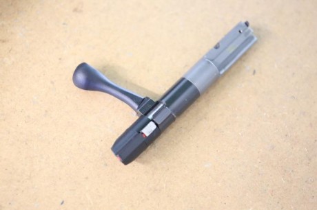 Vendo carabina modelo Sako Quad Heavy Barrel, del calibre 22lr. Tiene muy muy poco uso, nunca he competido, 01