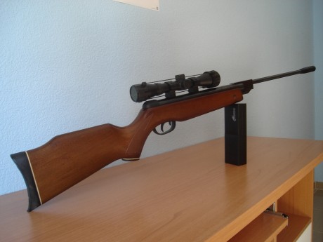 Saludos,aqui os pongo esta joyita que le he confiscado a mi hermano por tiempo indefinido,es en calibre 00