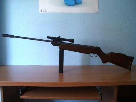 Saludos,aqui os pongo esta joyita que le he confiscado a mi hermano por tiempo indefinido,es en calibre 21
