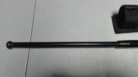 Se vende defensa extensible de 65 cm, de acero,nueva, mango de goma, funda de cordura. Precio 25 euros. 10