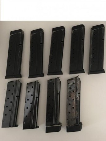 Hola al foro

Vendo cargadores Mecgar de 9 mm 

Los de 10 cartuchos a 18€
Los de 9 cartuchos mas tacón 01