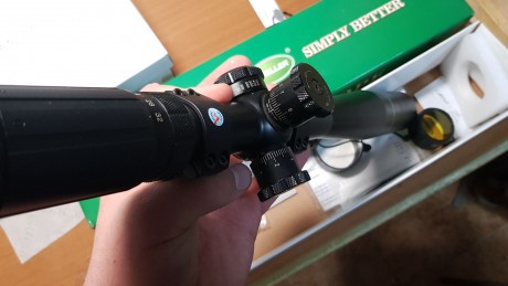 Vendo este visor como nuevo.. 
Montado 4meses en una cz 452 22lr
Precio 250euros envio incluido a peninsula
Toretas 00