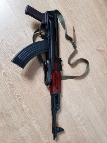 Hola,
Vendo este arma guiada para caza, calibre 7,62 x 39. 
Está completamente nueva, solo he disparado 01