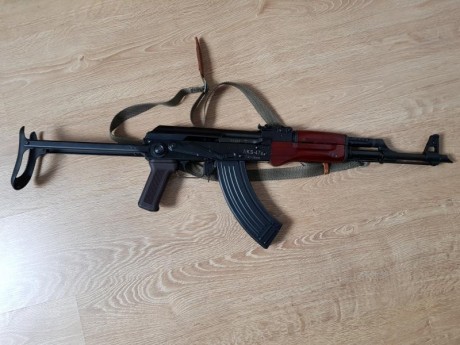 Hola,
Vendo este arma guiada para caza, calibre 7,62 x 39. 
Está completamente nueva, solo he disparado 00