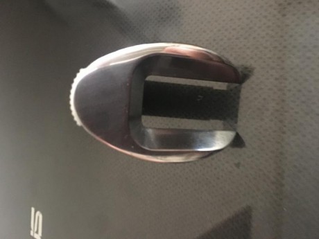 Cambio uno de estos dos lomos rectos  el de la foto 

O este    https://www.armas.es/foros/accesorios-para-el-tiro-segunda-mano/vendo-lomo-funnel-para-1911-1063061

Por 01