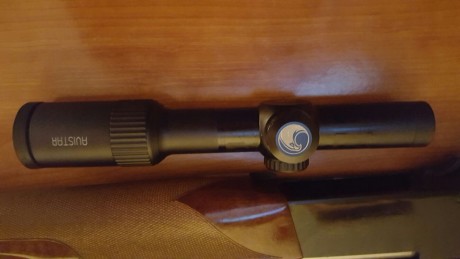 Hola.  Se venden dos rifles. Un Browning Dualis de corredera, 30/06, tres cargadores de cuatro disparos, 40