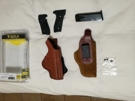 Vendo este lote para SIG SAUER P228 Y P229 ,compuesto de :

- Cargador MEC-GAR de 15 cartuchos como nuevo 00