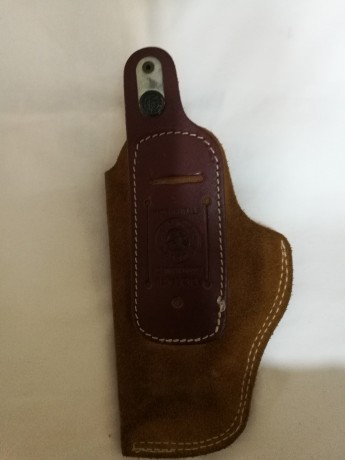 Vendo este lote para SIG SAUER P228 Y P229 ,compuesto de :

- Cargador MEC-GAR de 15 cartuchos como nuevo 22