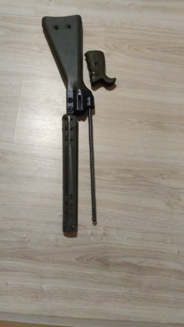 Pues se pone en venta un conjunto de G3 de color verde valido para Cetme en buen estado aunque con uso.Se 00