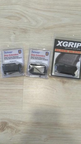 Pues se ponen en venta 2 extensores de agarre para cargador de Glock 19 (15 tiros) y que queden acoplados 00
