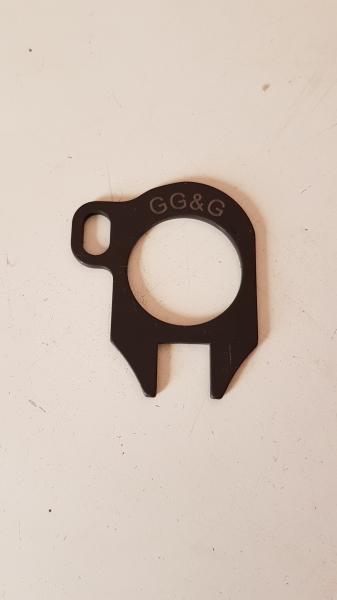 Hola
Vendo soporte de correa para escopeta Benelli
Tiene leves marcas de haberlo montado, pero no se ha 00