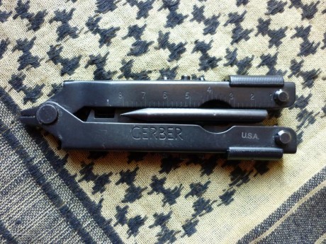 Vendo esta multiherramienta ya descatalogada de cuando Gerber fabricaba toda su produccion en Portland 02