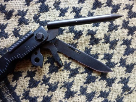 Vendo esta multiherramienta ya descatalogada de cuando Gerber fabricaba toda su produccion en Portland 12