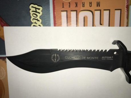 Cuchillo de monte fabricado por Aitor a principios de los 80 (de la época buena de AITOR), reglamentario 00