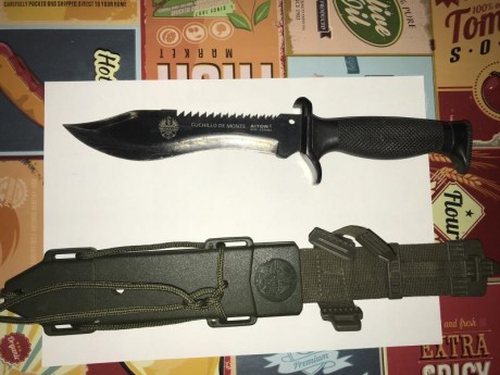 Cuchillo de monte fabricado por Aitor a principios de los 80 (de la época buena de AITOR), reglamentario 02