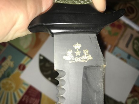 Nuevo. Funda interior lengüeta algo desgastada. Nunca usado. Marcado intendencia Estado Mayor del Ejército. 00