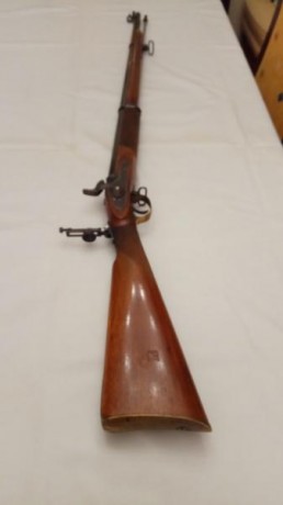Vendo  Volunteer de Parker Hale calibre .451. Tiene uso pero se encuentra en buen estado de madera y pavón, 01