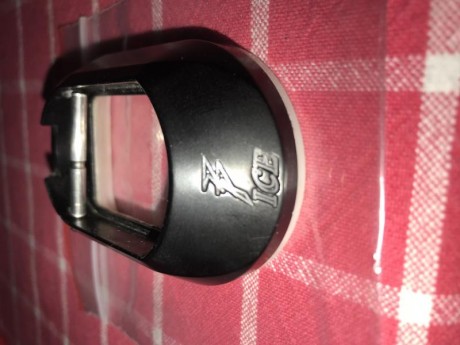 Hola, vendo fannel usado de la marca Dawson Precisión modelo ICE, de aluminio color negro.
Para pistolas 01