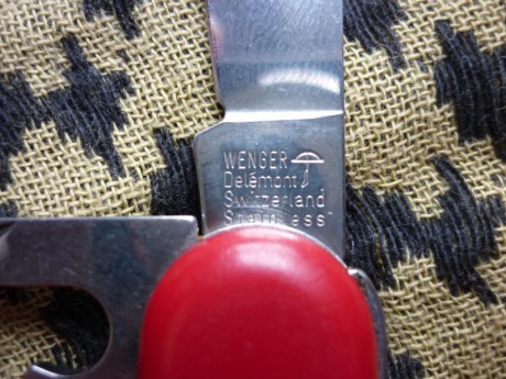 Vendo esta estupenda Victorinox Swisstool, con 23 funciones y en funda de cordura (no original, la que 20