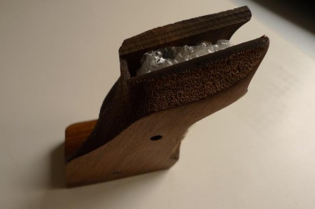 Vendo.
Es cacha para mano izquierda.
Buen estado. Ver fotos.
80€

Saludos a todos
 :birra^: 01