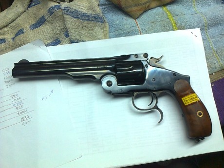 Venta del conjunto. "" RESERVADO UNOS DIAS ""
Un Rev marca Uberti S&W Russian 01