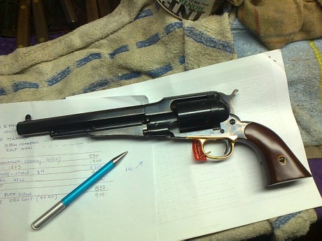 Venta del conjunto. "" RESERVADO UNOS DIAS ""
Un Rev marca Uberti S&W Russian 00