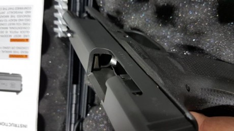 Tengo que hacer hueco y vendo mi Glock 43, como nueva, impecable. No tiene ni 150 disparos.
Precio 400 00