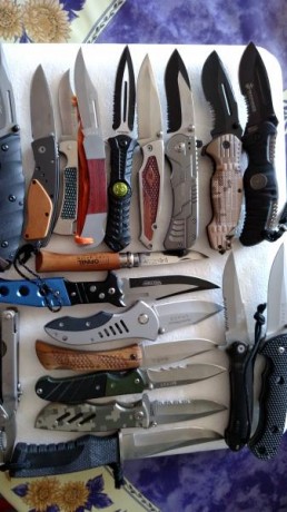 Esta es mi modesta colección aún no tengo grandes filos pero aspiro a tenerlos ...un buen falkniven, spyderco,etc 00