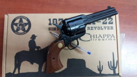 Vendo revolver Chiappa cal 22 tambor de 10 disparos guiado en f.
con los certificados Del BOPE y el Ministerio 01