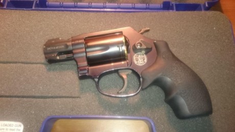 Vendo revolver smith wesson, modelo MP 360, ideal para porte oculto dada su ligereza y tamaño. Guiable, 01