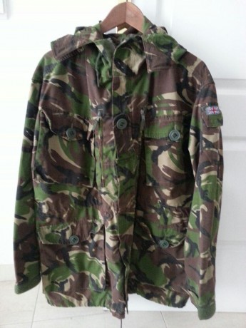 Vendo  Smock (ligeramente usado)  por 40€ puesto en casa por mensajeria peninsula.

la talla va bien para 01