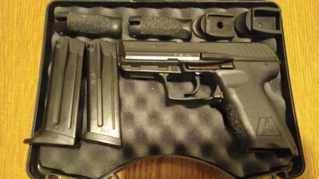 Hola a todos , vendo hk P2000 9 mm pb guiada en con Lic A. El arma esta en excelente estado, no ha disparado 02