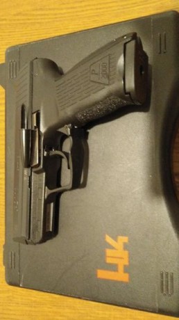 Hola a todos , vendo hk P2000 9 mm pb guiada en con Lic A. El arma esta en excelente estado, no ha disparado 11