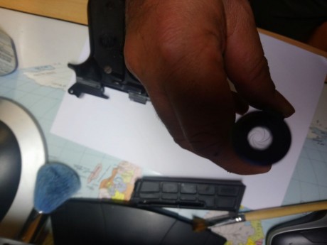 Un amigo me ha pedido que le ponga a la venta su Beretta 92 con dos carros, de 9mm y del 22.El arma se 10