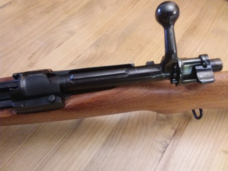 Hola, llevo mucho tiempo en este foro pero es la primera vez que anuncio algo. Un compañero me ha pedido 10