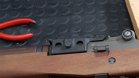  VENDIDA Hola.
Tengo en proposito poner a mi m14 un chasis EBR, y vendo una montura A. R. M. S. de perfil 01